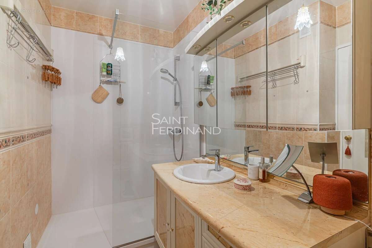 Appartement à BOULOGNE-BILLANCOURT