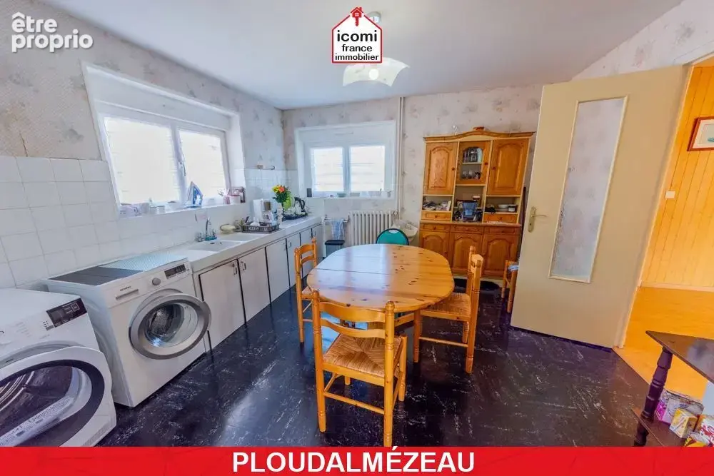 Finistere - ploudalmézeau (29830) - a vendre - appartement t5 133m² - 4 chambres - dalle beton - seul a l'etage - garage - beau  - photo 6