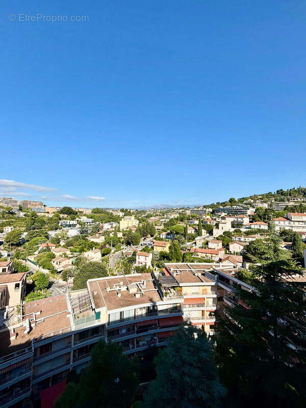 Appartement à LE CANNET