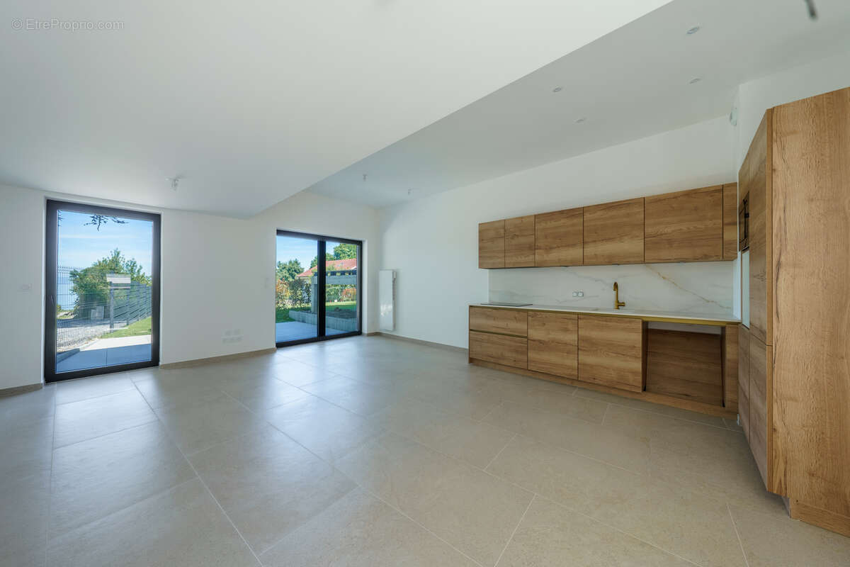 Appartement à EXCENEVEX