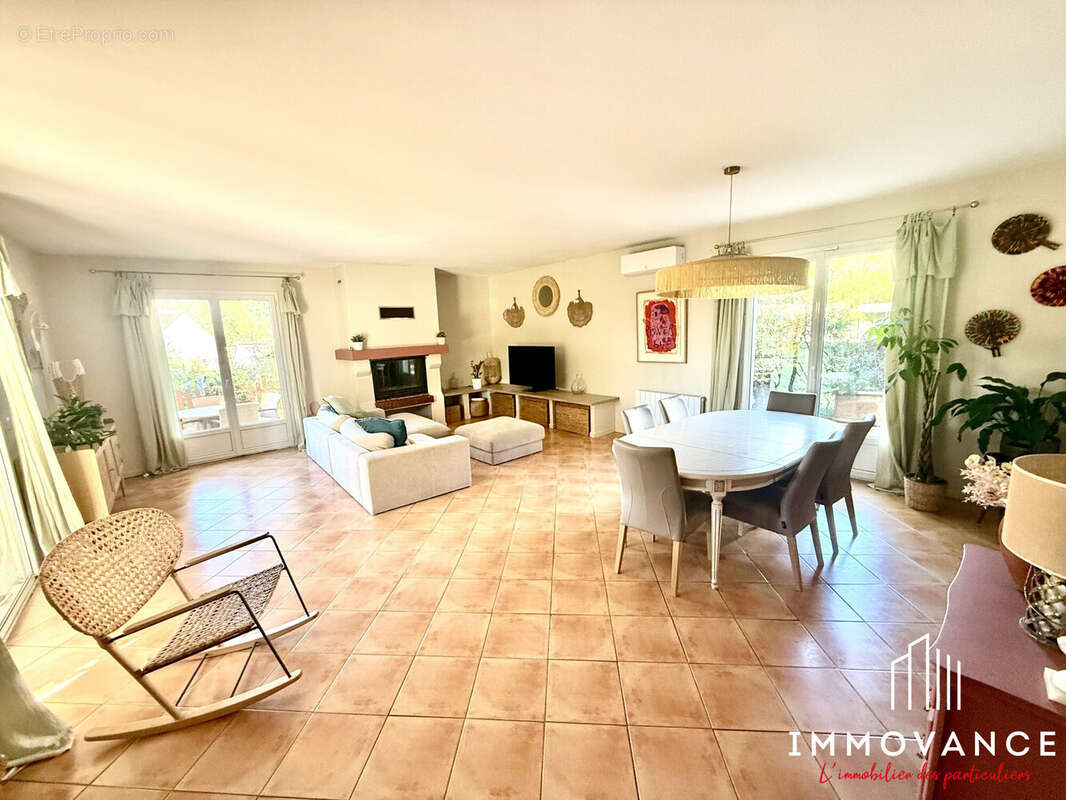 Maison à LIGNAN-SUR-ORB