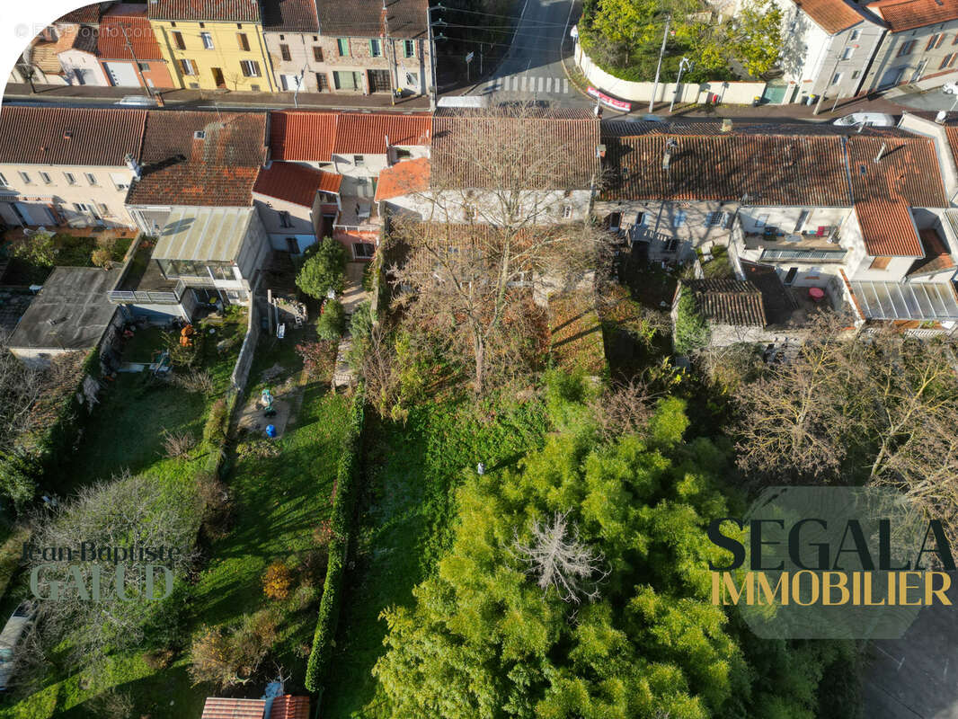 Maison à BLAYE-LES-MINES