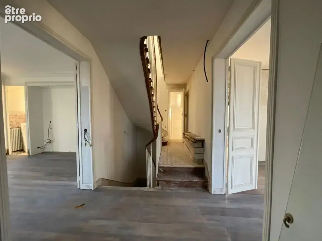 Propriété de maître avec maison de gardien 432 m² - LA CELLE ST CLOUD Les Gressets - photo 16