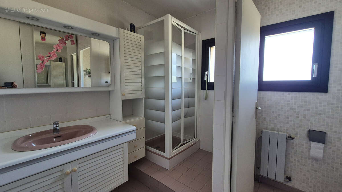 À vendre Montivilliers, maison de plain-pied avec + de 340 m2 habitable   4 chambres, prestations modernes - photo 13