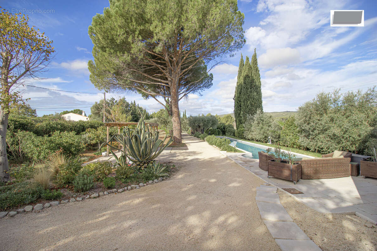 Maison à LE CASTELLET