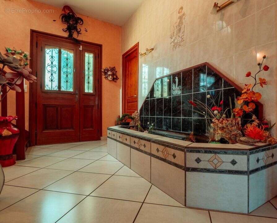 Maison à MONNETIER-MORNEX