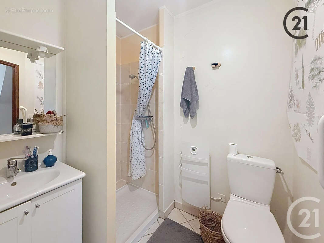 Maison 253 m² à Poilly-Sur-Tholon  - photo 13