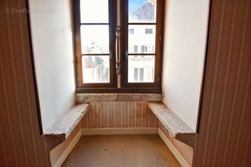 Maison à COUCHES