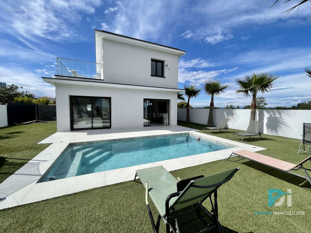 Maison à SAINT-THIBERY