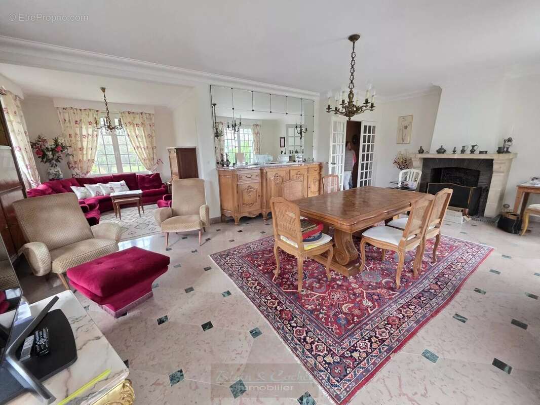 Maison à VILLEMANDEUR