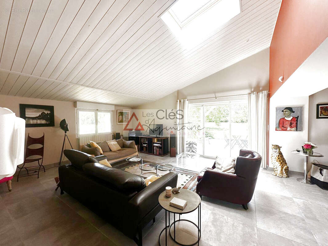Rare Propriété 224 M2 Langon - photo 10