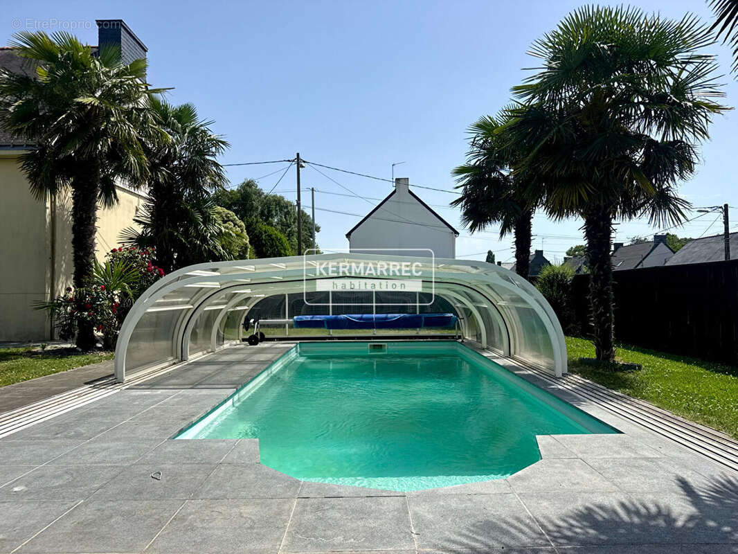 Maison à LOCQUELTAS