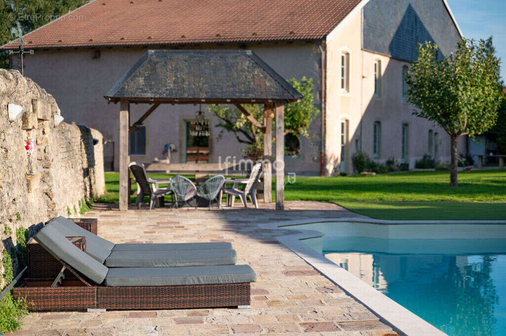 Maison à DOGNEVILLE