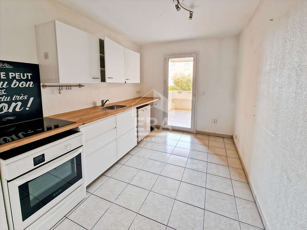 Appartement à MOUANS-SARTOUX