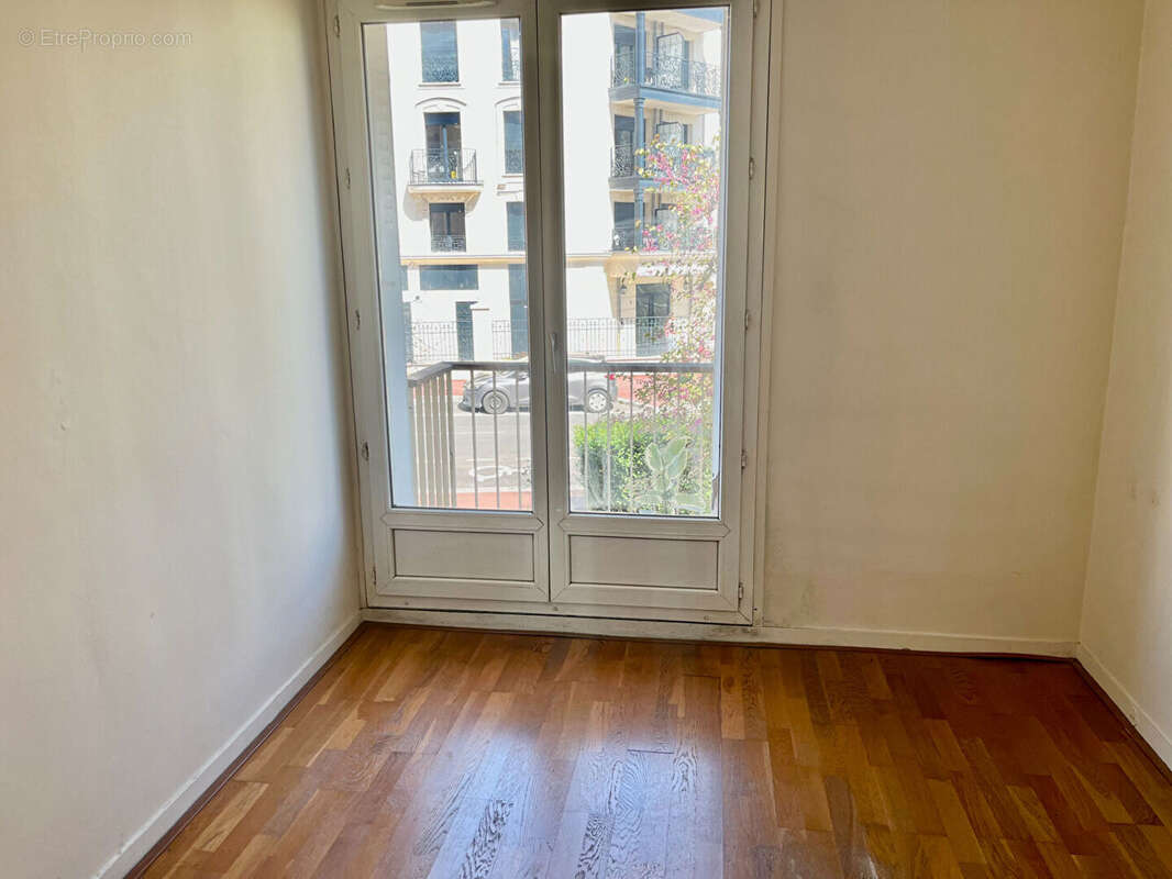 Appartement à LE PLESSIS-ROBINSON