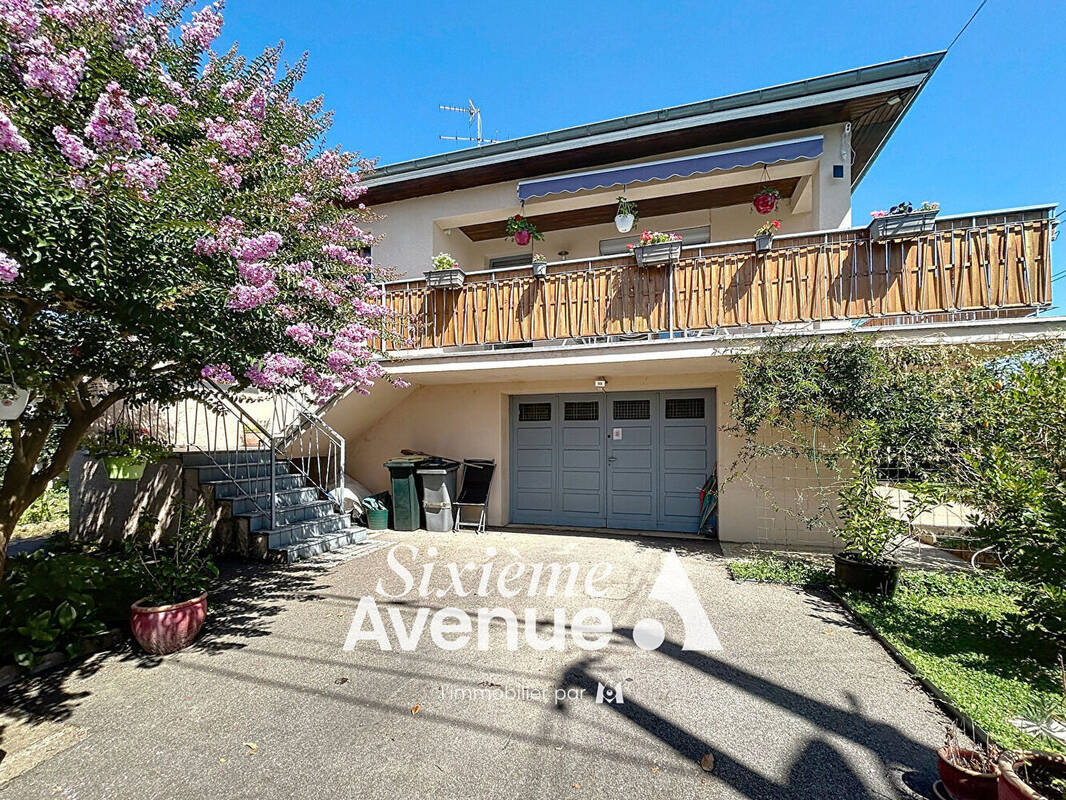 Maison à VAULX-EN-VELIN