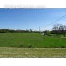 Terrain à LES QUATRE-ROUTES-DU-LOT