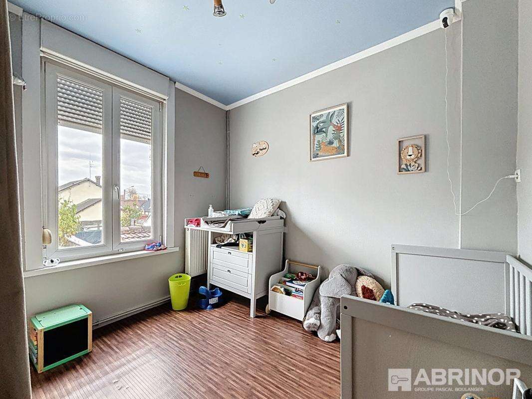 Maison à HALLENNES-LEZ-HAUBOURDIN