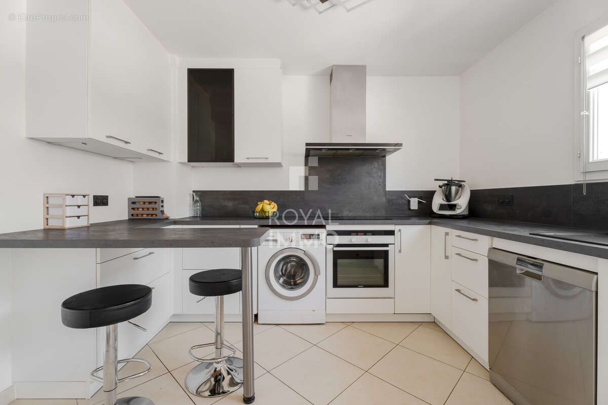 Appartement à LA VALETTE-DU-VAR