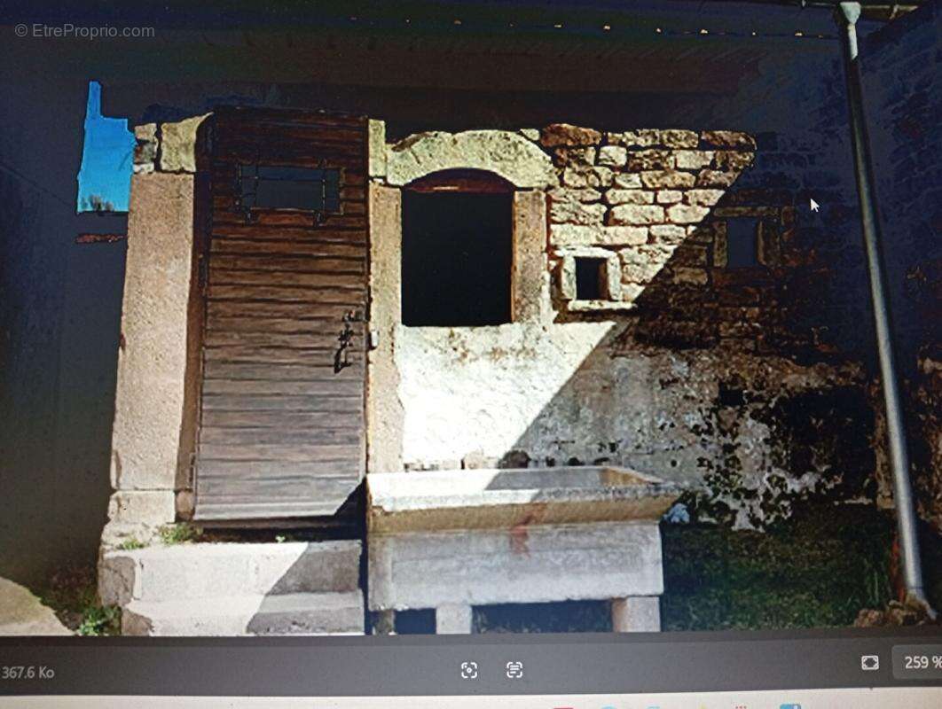 Maison à GRUEY-LES-SURANCE