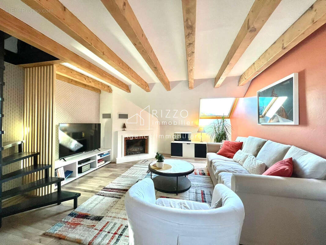 Appartement à SEYNOD