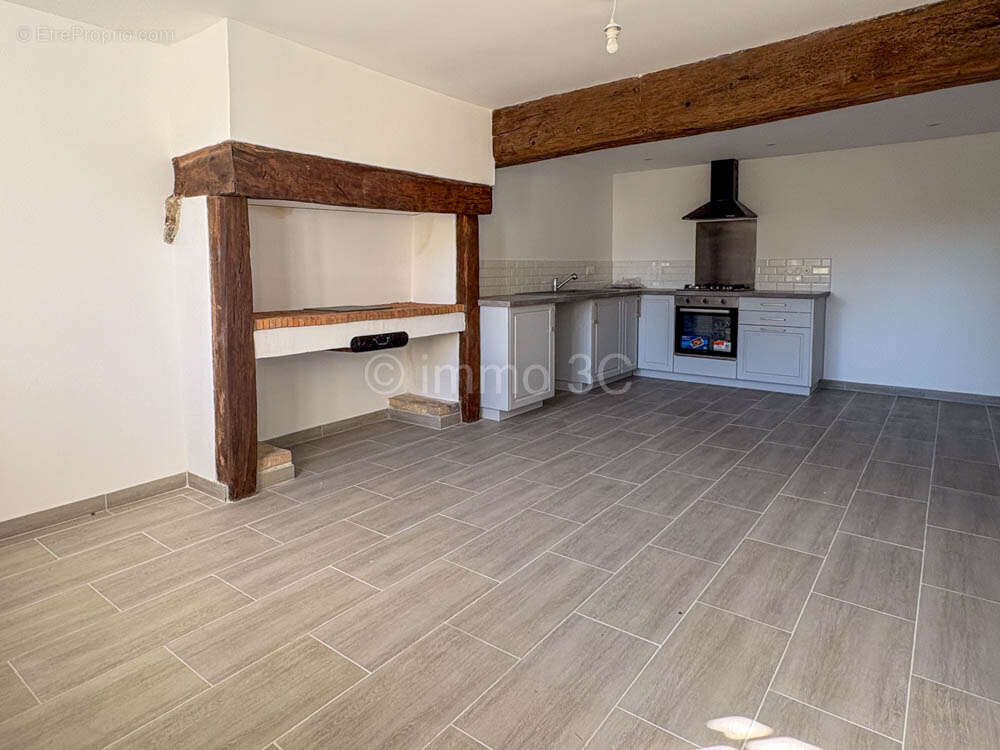 Maison à SAUZE-VAUSSAIS