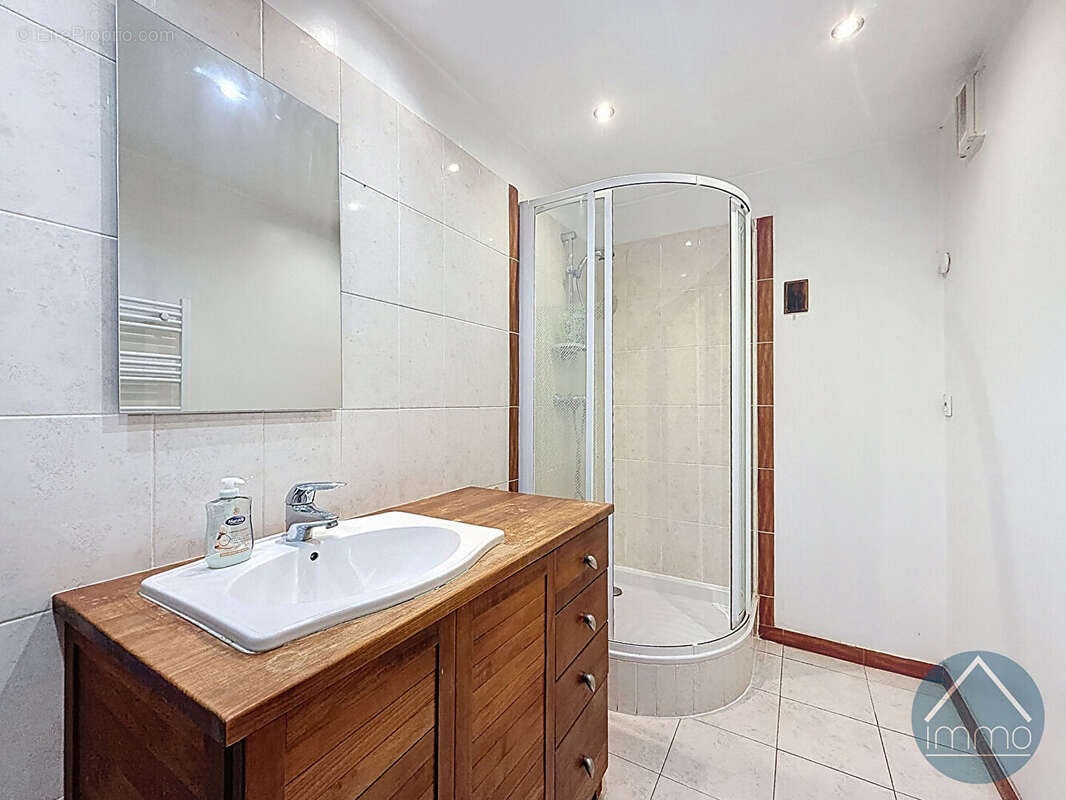 Appartement à GENNEVILLIERS