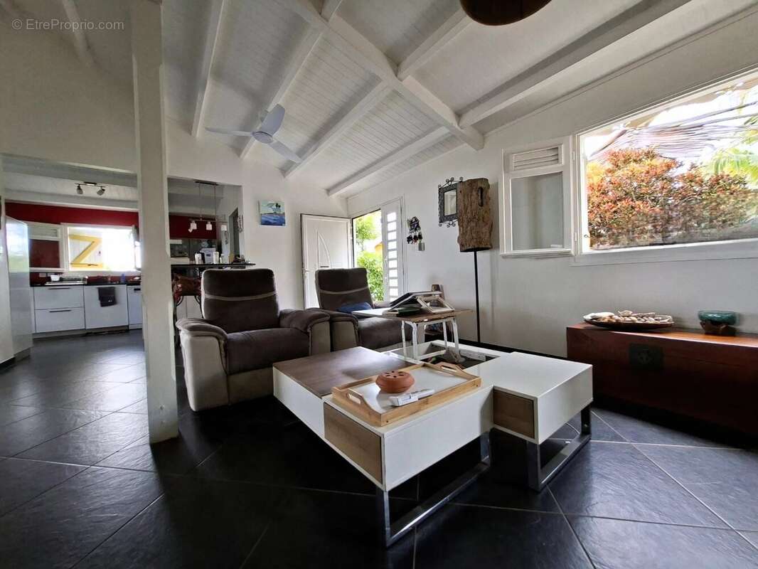 Maison à LES TROIS-ILETS