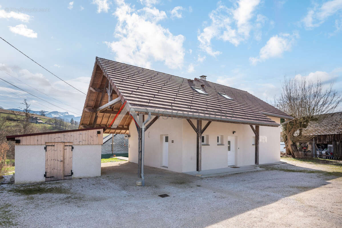 Maison à LES ECHELLES