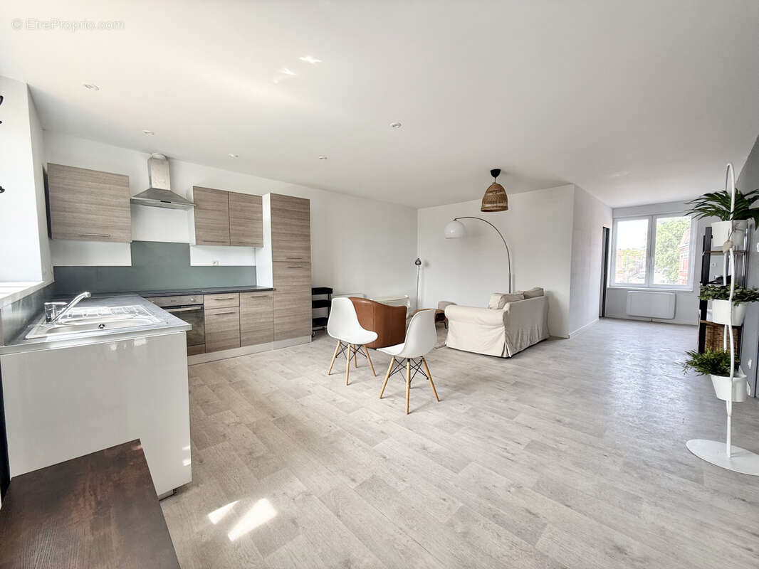 Appartement T4 - 71m2 Tourcoing - photo 2