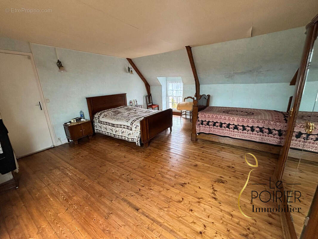 Maison 160 m² à Saint-Glen  - photo 7