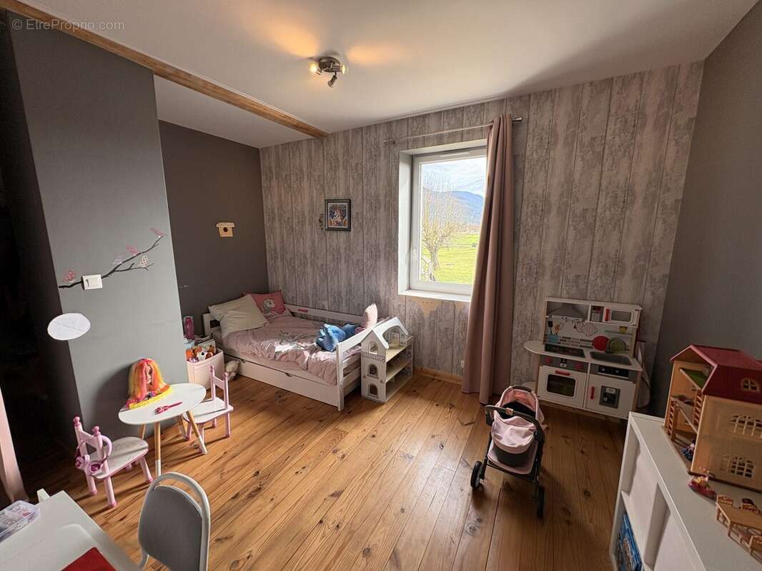 Maison à BOURG-DE-PEAGE