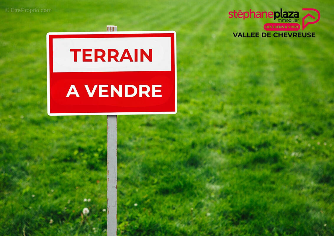 Terrain à CHEVREUSE
