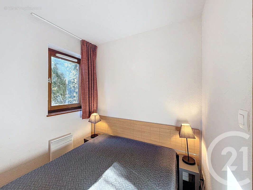 Appartement à MORILLON