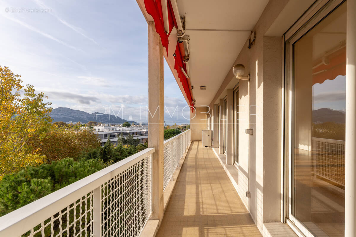 Appartement à MARSEILLE-8E