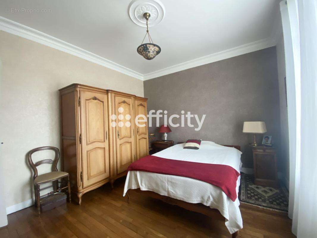 Maison à RUEIL-MALMAISON