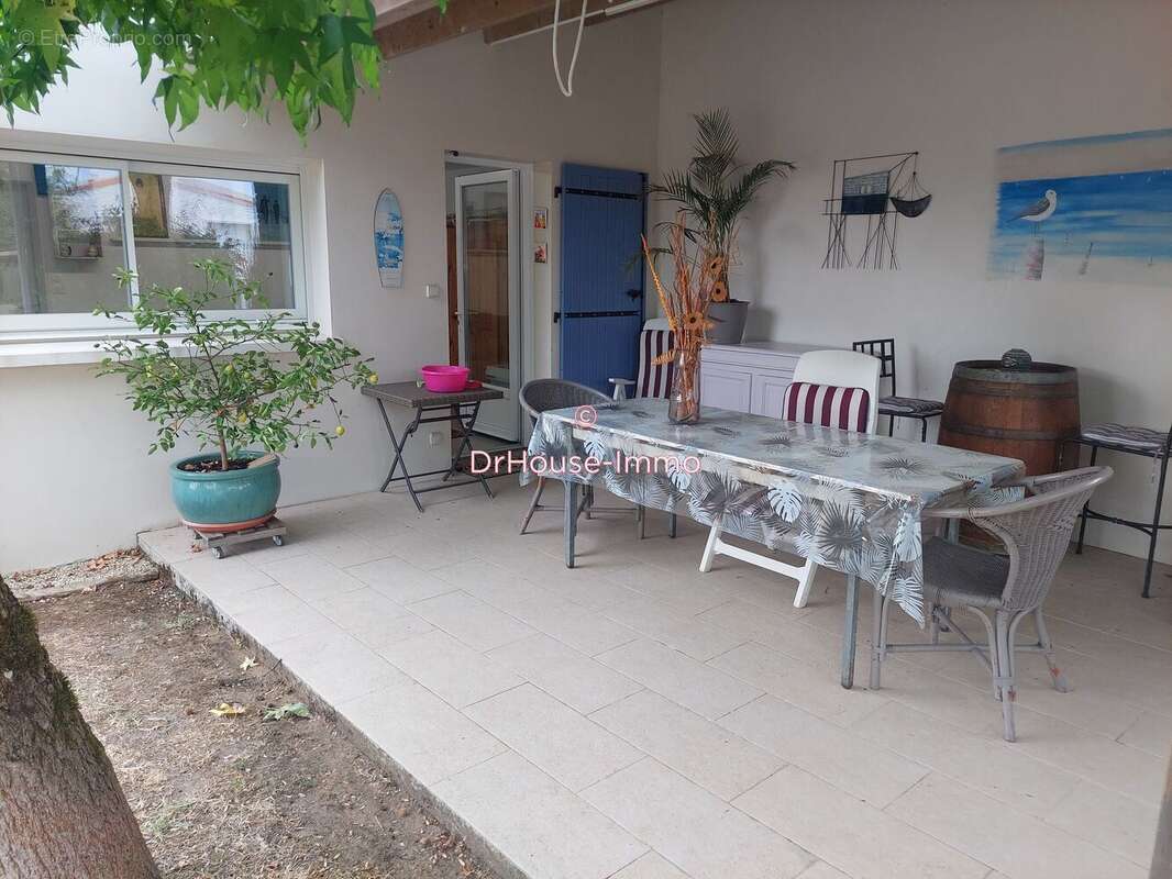 Maison à CORME-ECLUSE