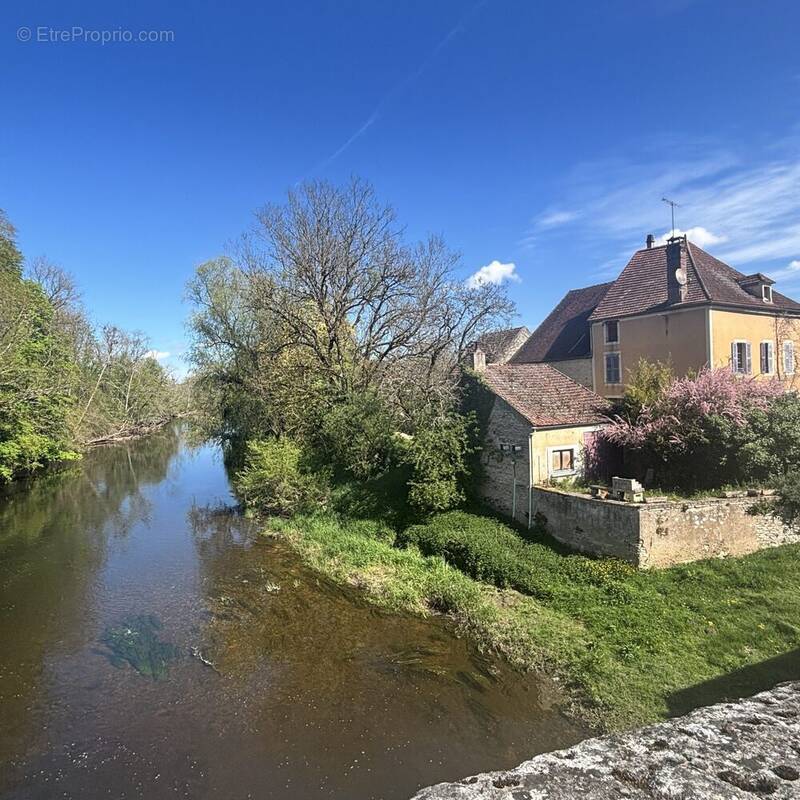 Maison à ARCY-SUR-CURE