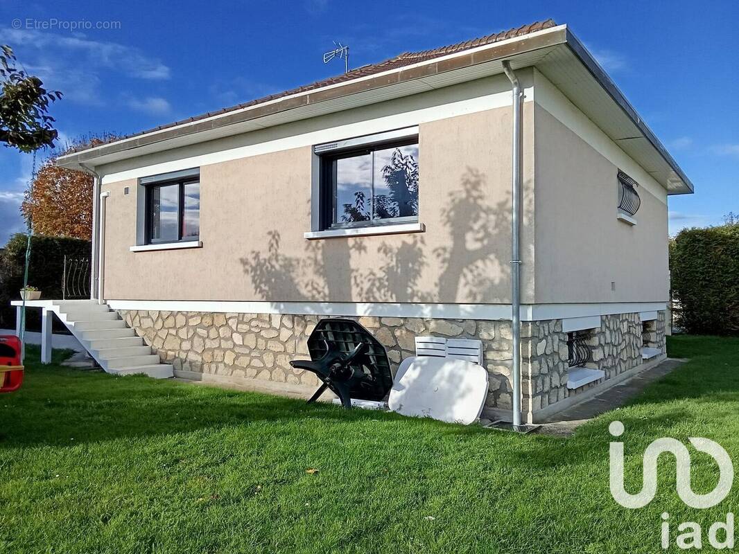 Photo 1 - Maison à FONTENAY-TRESIGNY