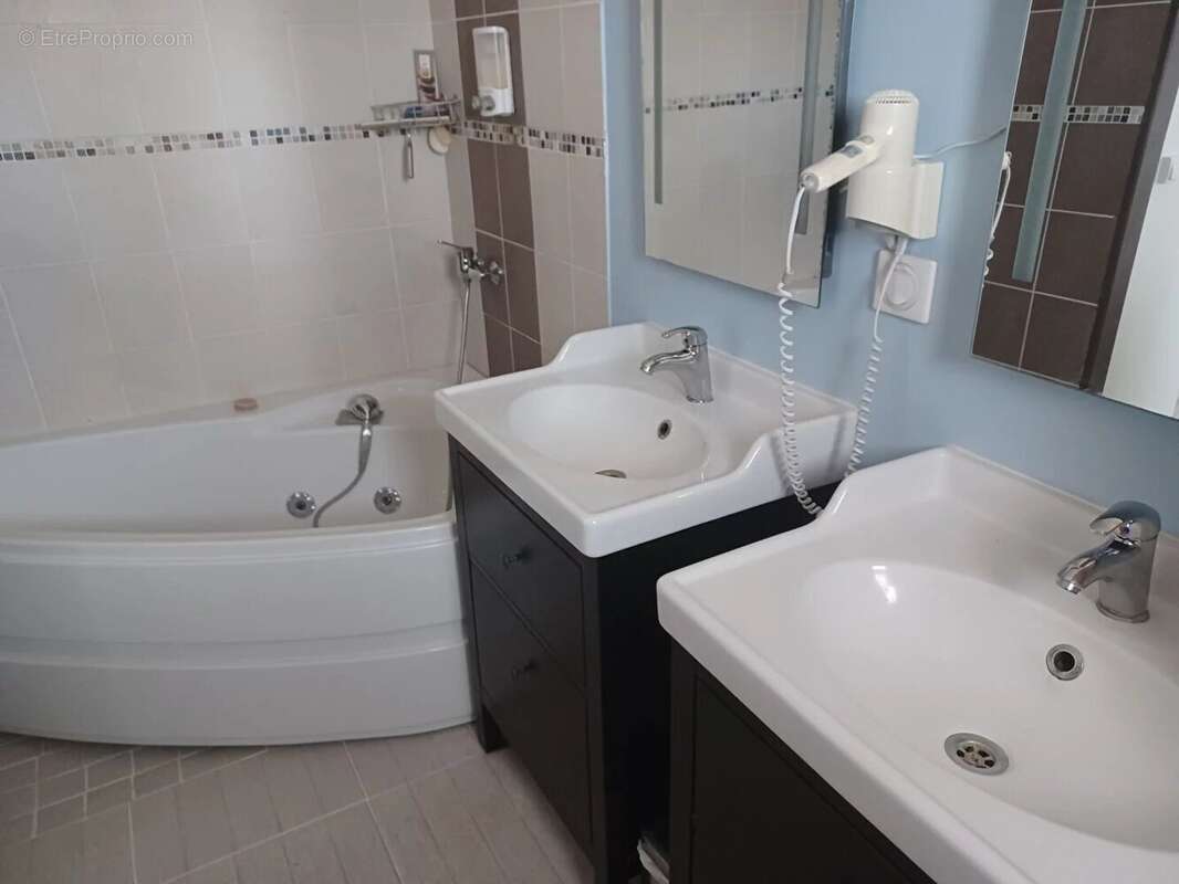 Maison à LAMONZIE-SAINT-MARTIN