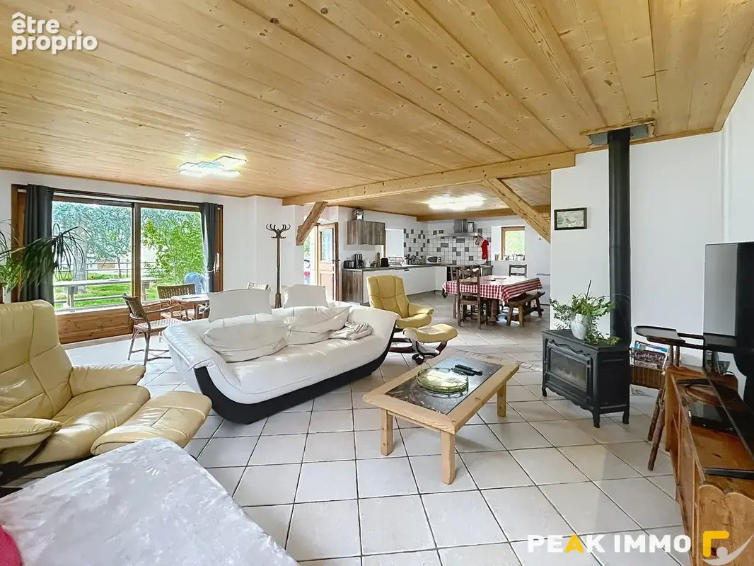 Megevette ferme renovee 3 chambres grange terrain 1288m2 - photo 4