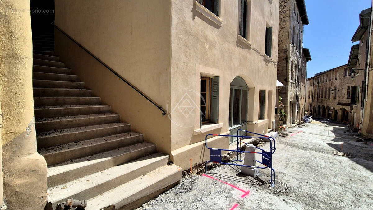 Appartement à ROMANS-SUR-ISERE