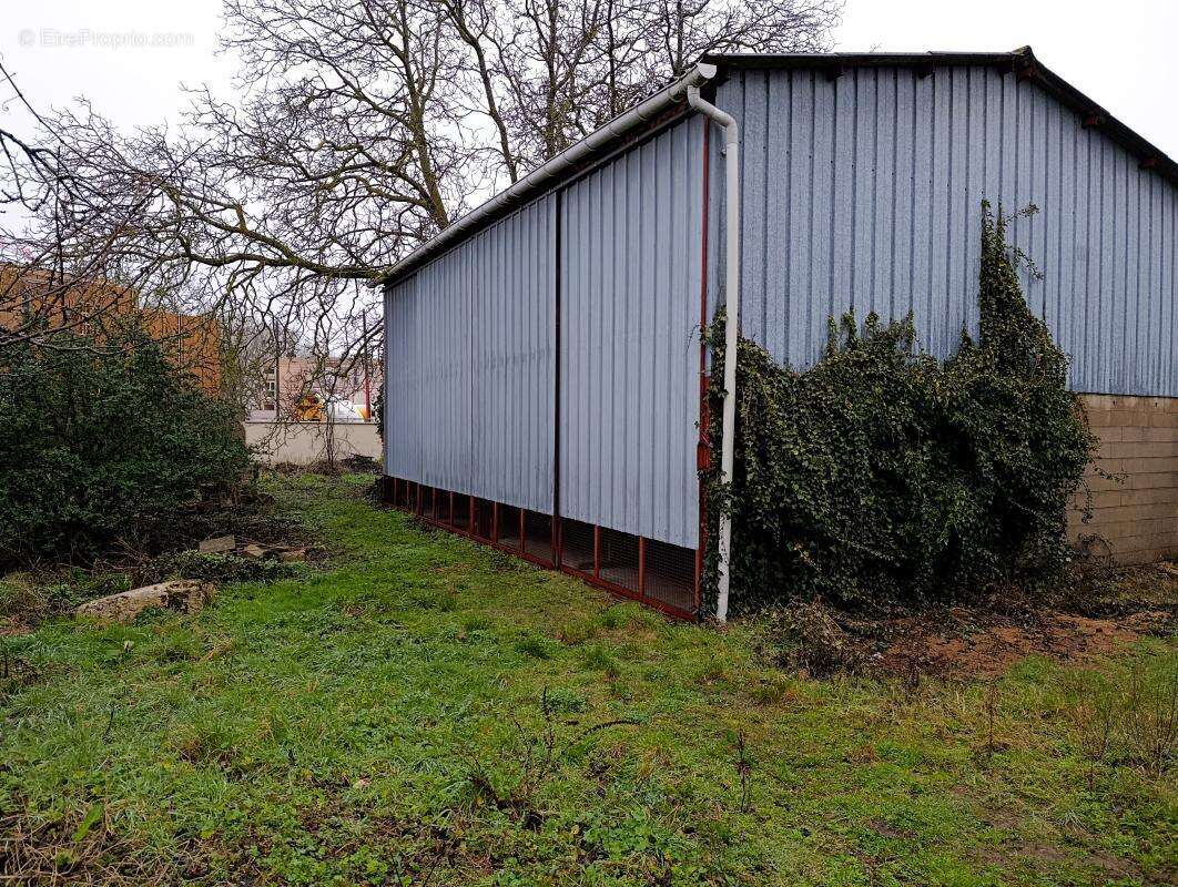 Local artisanal  560 m² / a proximite directe de chartres - photo 20