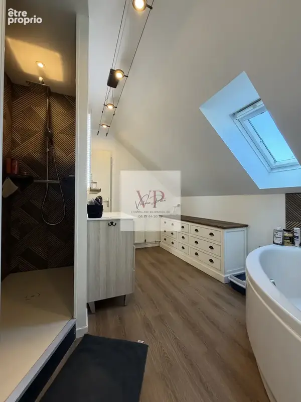 HONFLEUR - Maison familiale 4 chambres + bureau - Jardin - Garage - Vie de plain-pied - photo 12