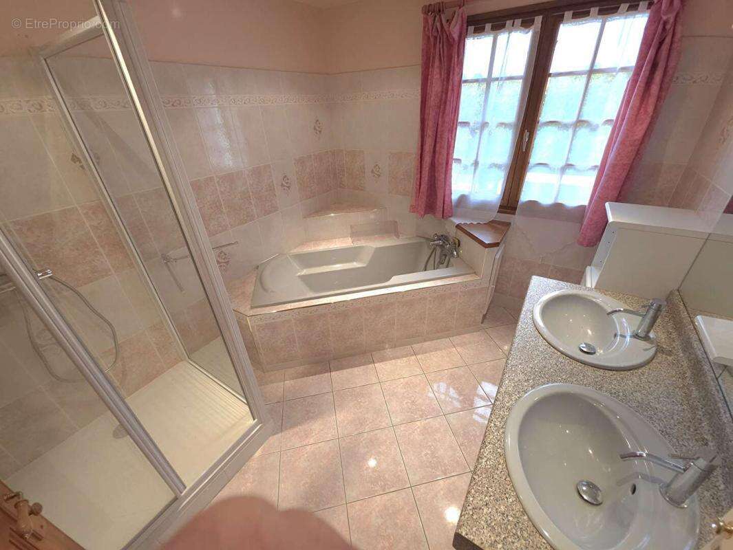 ECHAUFFOUR 61370 maison 6 chambres sur sous-sol complet, terrain 2.805 m² - photo 15