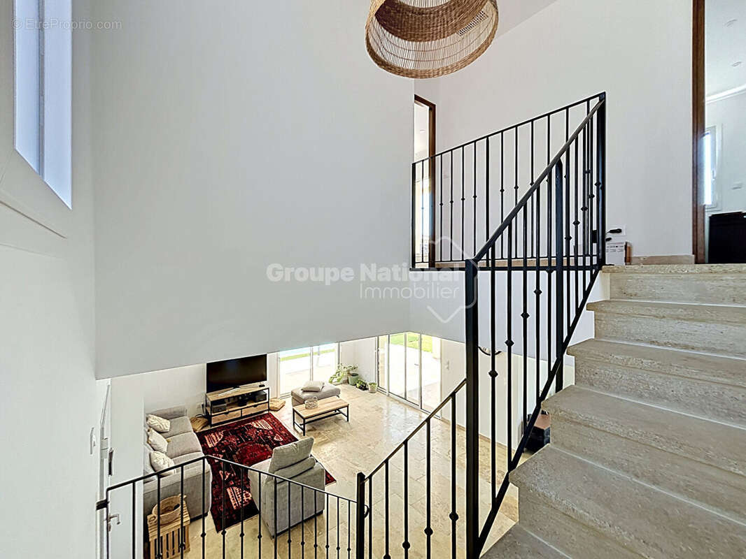 Maison à MONTEUX