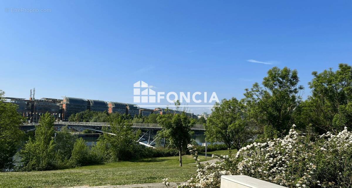 Appartement à CALUIRE-ET-CUIRE