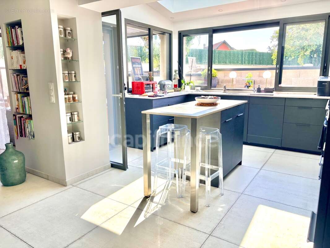  Belle villa de 181 m2 avec deux appartements indépendants - photo 6