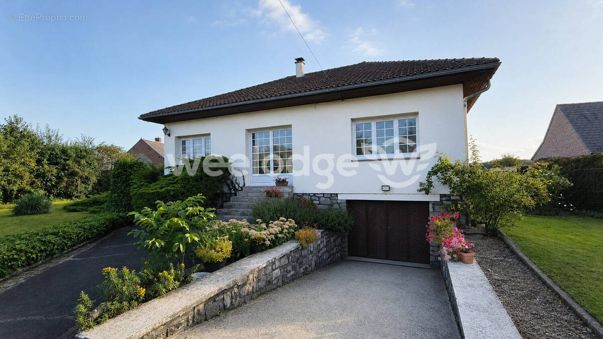 Maison à SAINT-HILAIRE-SUR-HELPE