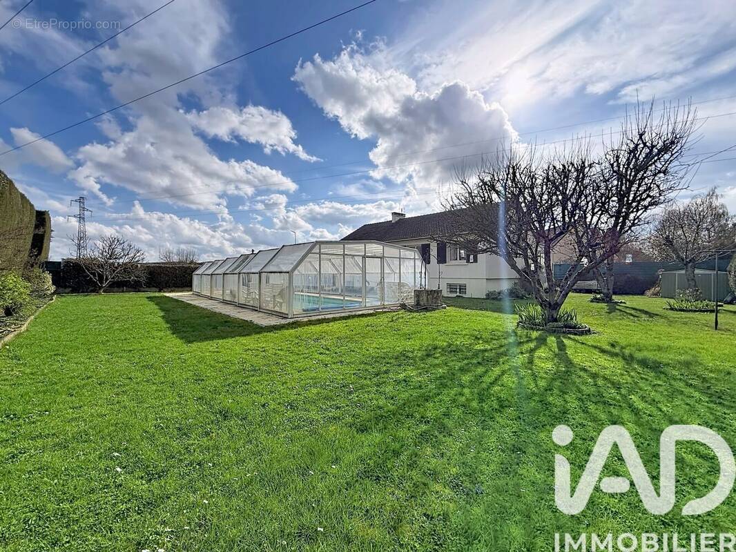 Photo 1 - Maison à SAINT-CHERON